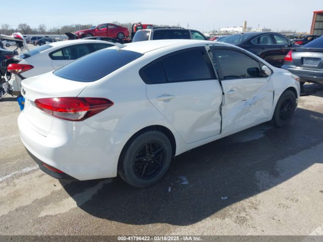 3KPFK4A77JE184028 KIA FORTE LX