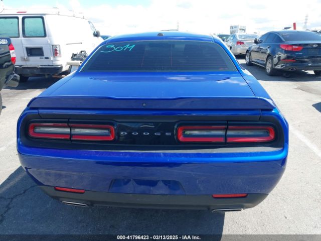 2C3CDZAG5MH590638 Dodge Challenger Sxt