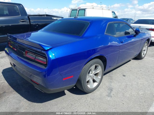 2C3CDZAG5MH590638 Dodge Challenger Sxt