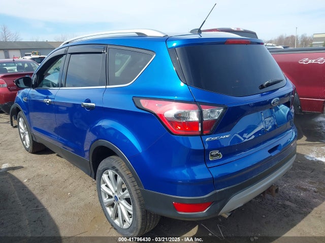 1FMCU9J9XHUC33791 Ford Escape Titanium