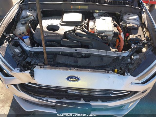 3FA6P0LU1JR272522 Ford Fusion Hybrid Se
