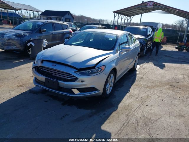 3FA6P0LU1JR272522 Ford Fusion Hybrid Se