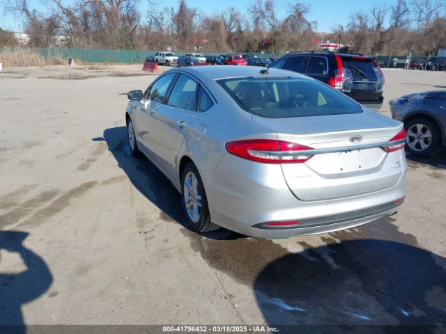 3FA6P0LU1JR272522 Ford Fusion Hybrid Se
