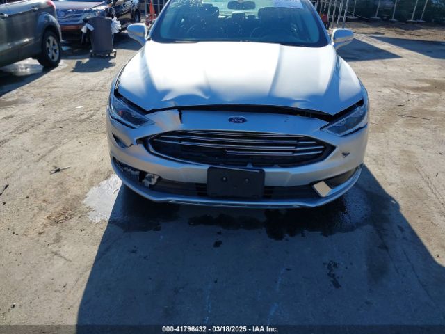 3FA6P0LU1JR272522 Ford Fusion Hybrid Se