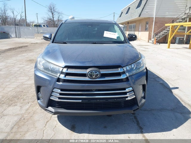 5TDDZRFH1JS828615 Toyota Highlander Limited Platinum