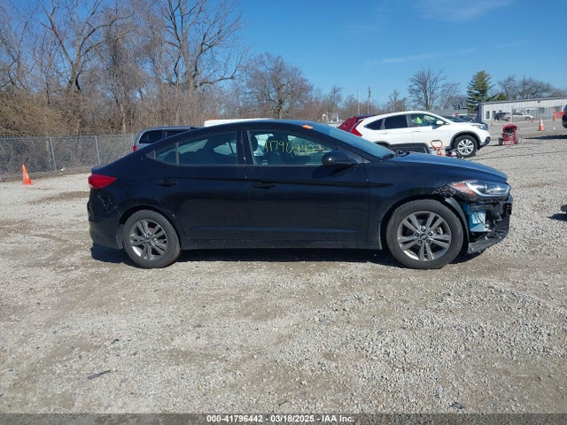 5NPD84LFXHH006517 Hyundai ELANTRA SE