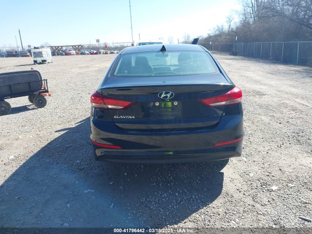 5NPD84LFXHH006517 Hyundai ELANTRA SE