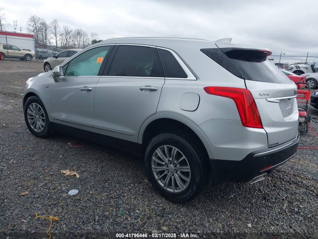 2019 CADILLAC XT5 1GYKNCRS1KZ288491 Photo 2