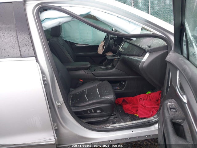 2019 CADILLAC XT5 1GYKNCRS1KZ288491 Photo 4