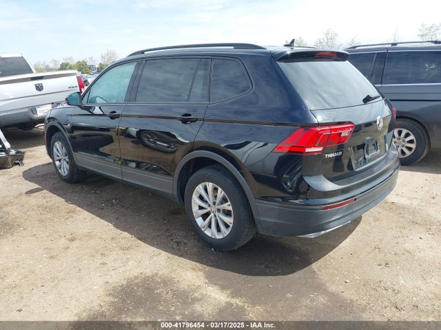 3VV1B7AX4LM157780 Volkswagen Tiguan 2.0t S