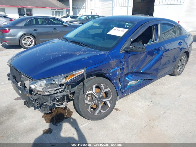 3KPF24AD9ME337664 KIA Forte Lxs