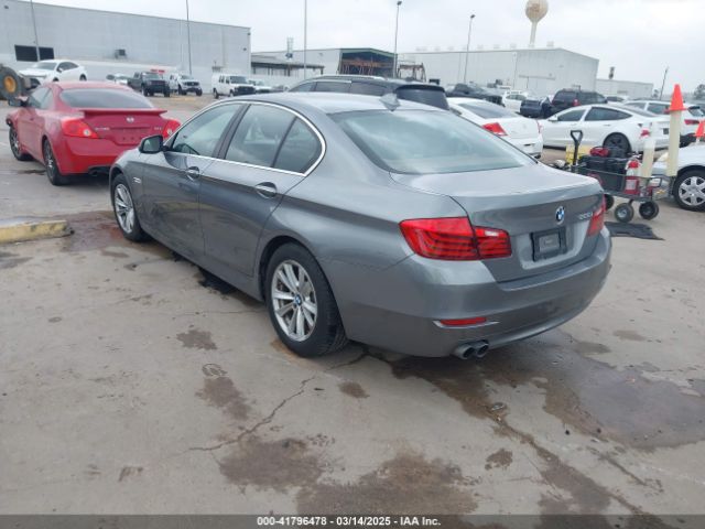 2016 BMW 528I WBA5A5C59GG352743 Photo 2