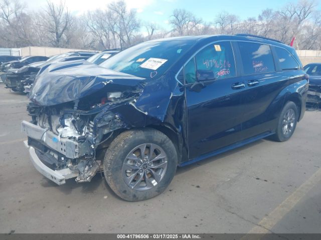 5TDJSKFC6PS079578 Toyota SIENNA XLE