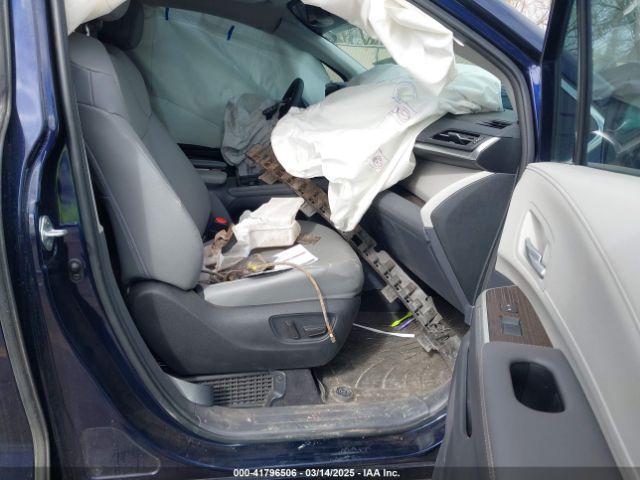5TDJSKFC6PS079578 Toyota SIENNA XLE