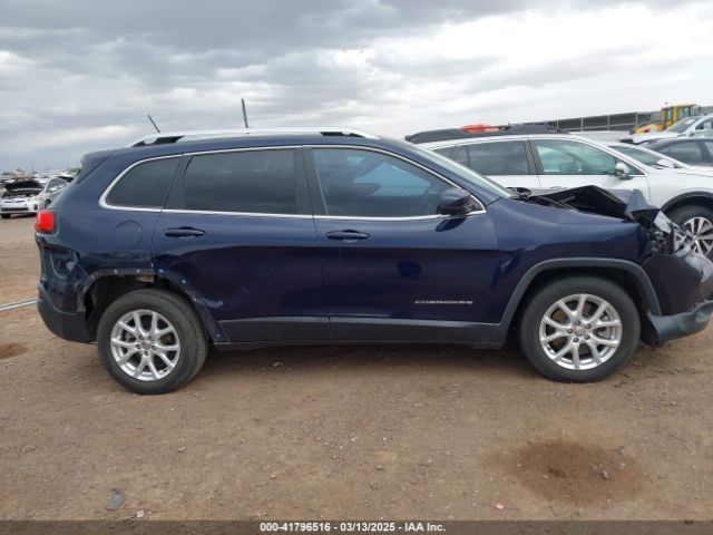1C4PJLCB8FW506398 Jeep Cherokee Latitude