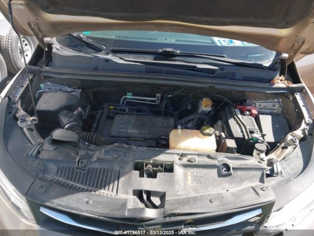 3GNCJLSB8JL207404 Chevrolet Trax Lt
