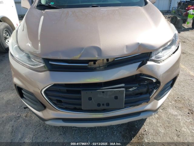 3GNCJLSB8JL207404 Chevrolet Trax Lt