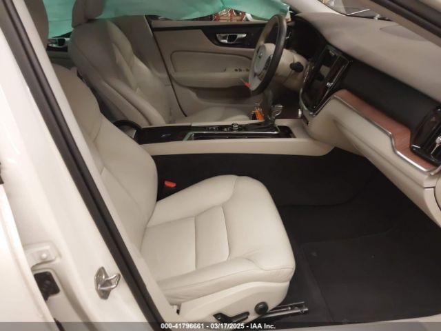 2021 VOLVO S60 7JR102FK7MG102659 Photo 4