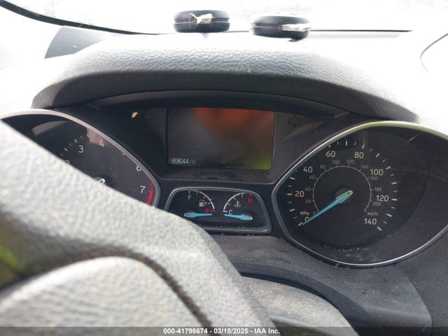 1FMCU0GD6JUA43340 Ford ESCAPE SE