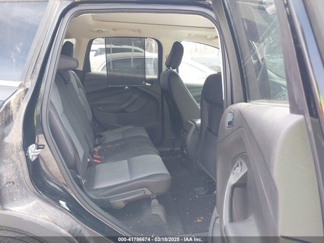 1FMCU0GD6JUA43340 Ford ESCAPE SE