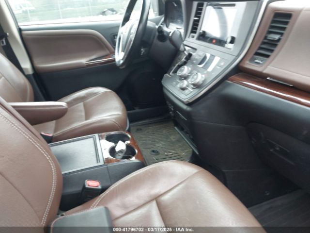 5TDDZ3DC9HS166409 Toyota Sienna Limited Premium 7 Passenger