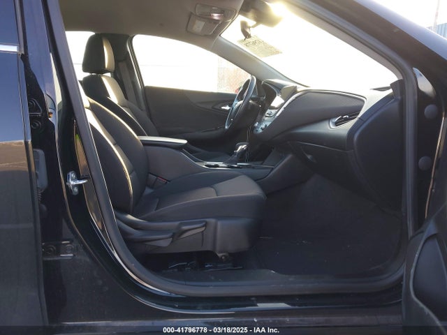1G1ZG5STXMF036040 Chevrolet Malibu Fwd Rs