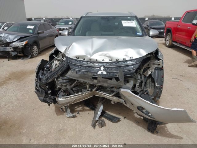 JA4J4VA83NZ038216 Mitsubishi Outlander Sel 2.5 S-awc