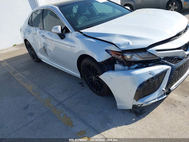 4T1K61AK8NU703824 Toyota CAMRY XSE