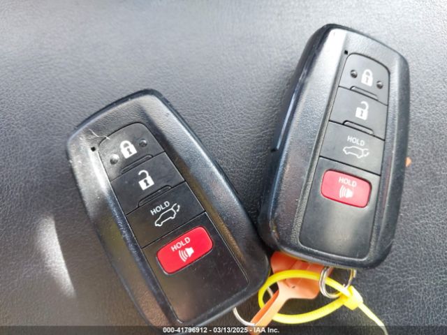2T3E6RFV0MW006815 Toyota Rav4 Hybrid Xse