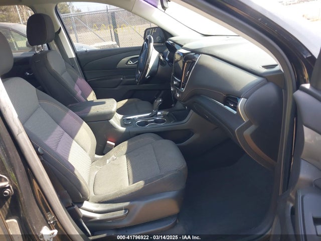1GNERGKW1KJ158289 Chevrolet Traverse 1lt