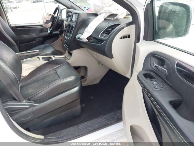 2C4RDGCG2JR283490 Dodge Grand Caravan Sxt
