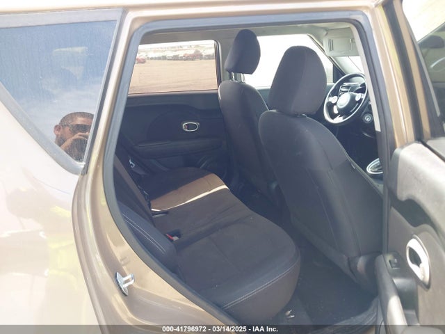 KNDJN2A26F7164208 KIA Soul