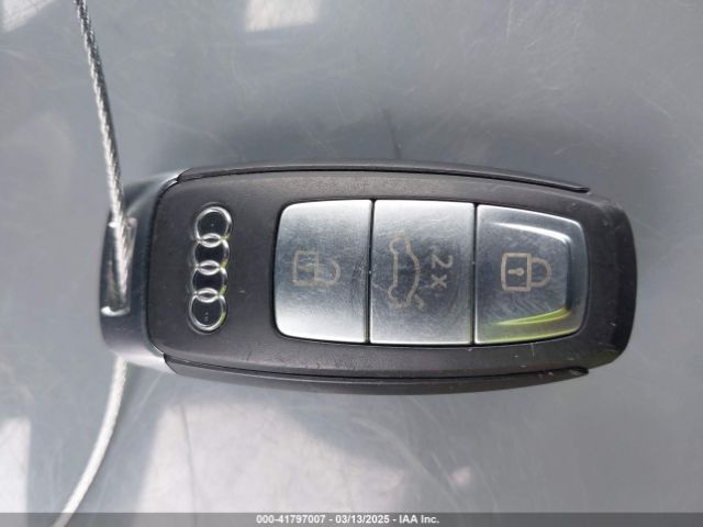 WA1FVAF14KD045661 Audi Q8 55 Premium