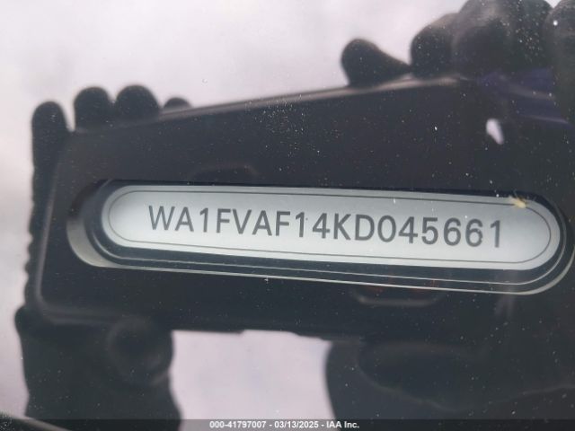 WA1FVAF14KD045661 Audi Q8 55 Premium