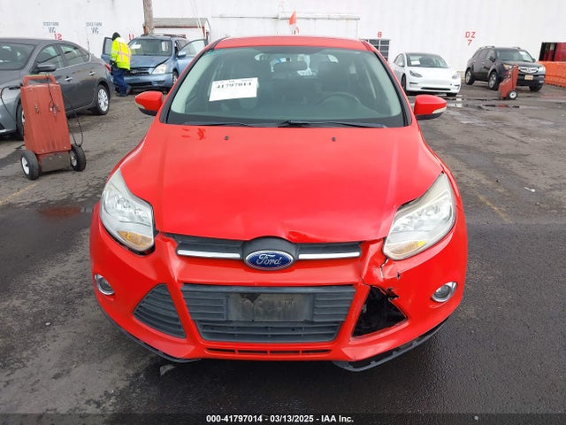 Ford FOCUS SE 2014 1FADP3K22EL300678 Image 12