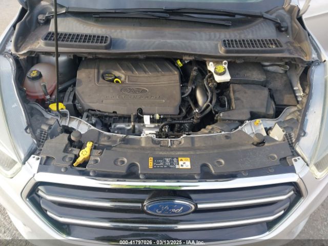 1FMCU0GD7HUC73527 Ford ESCAPE SE