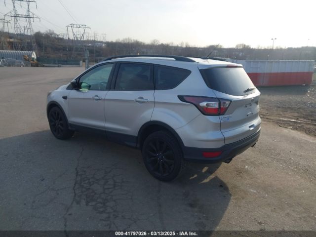 1FMCU0GD7HUC73527 Ford ESCAPE SE