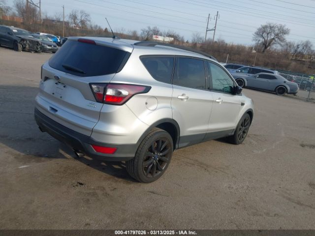 1FMCU0GD7HUC73527 Ford ESCAPE SE