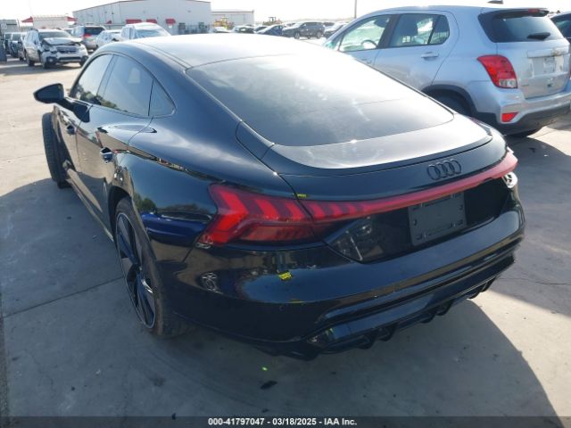 2024 AUDI E-TRON GT WAUEJBFW6R7002606 Photo 2