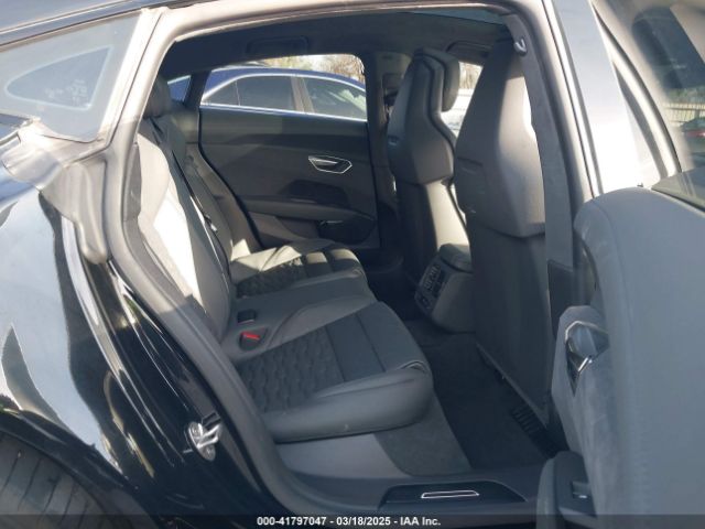 2024 AUDI E-TRON GT WAUEJBFW6R7002606 Photo 7
