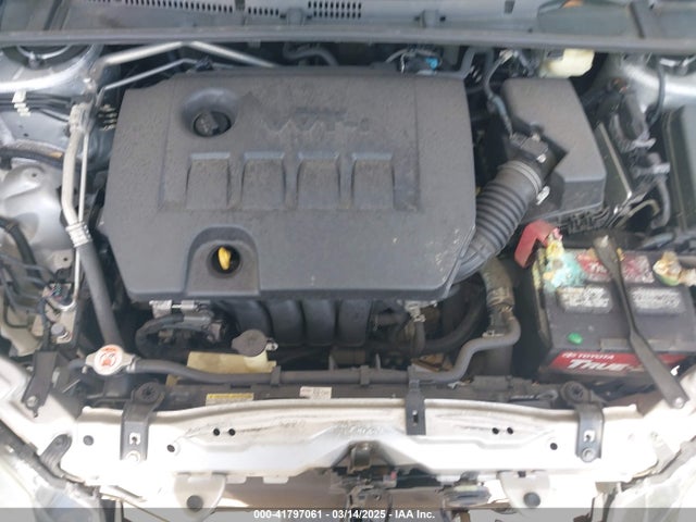 5YFBURHE6JP758594 Toyota COROLLA SE