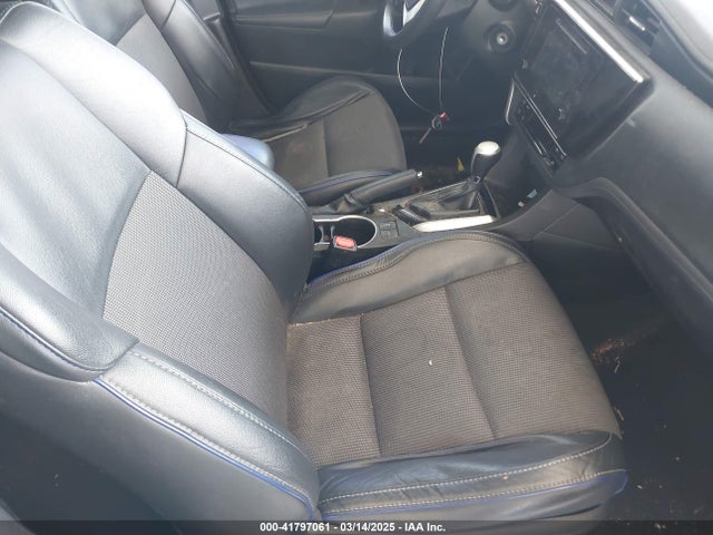 5YFBURHE6JP758594 Toyota COROLLA SE