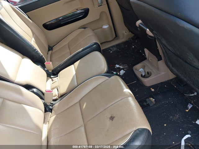 KIA SEDONA EX 2017 KNDMC5C18H6260441 Image 8