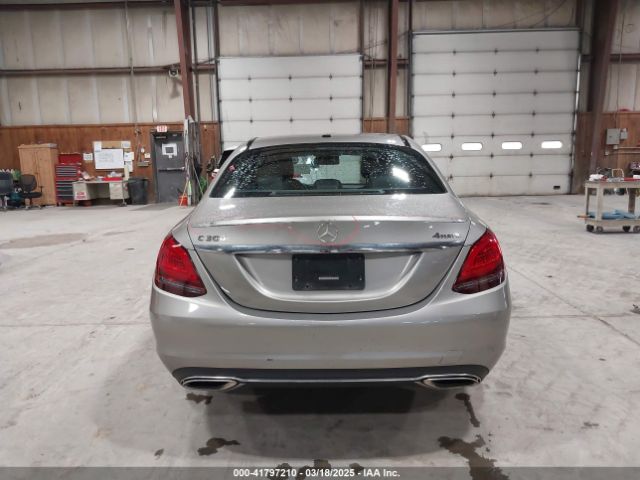 55SWF8EB6KU321044 Mercedes-Benz C 300 4matic