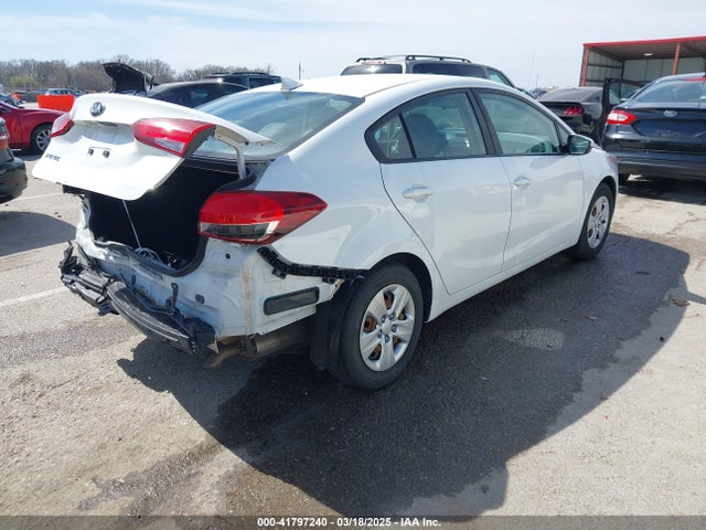 3KPFK4A77JE245278 KIA FORTE LX