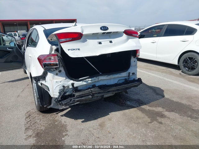 3KPFK4A77JE245278 KIA FORTE LX