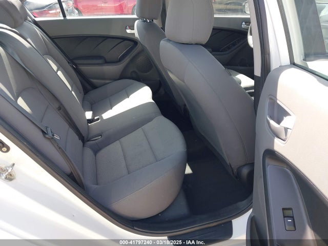 3KPFK4A77JE245278 KIA FORTE LX