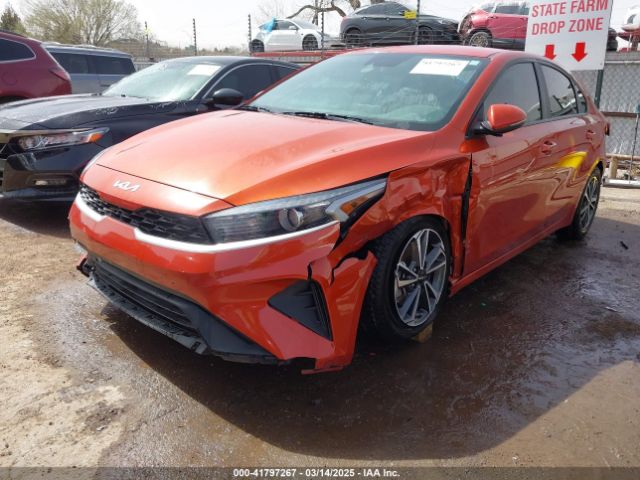 3KPF24AD8NE434985 KIA Forte Lxs