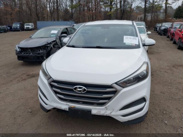 KM8J2CA49JU662845 Hyundai TUCSON SE