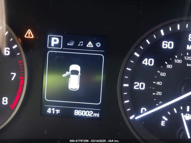 KM8J2CA49JU662845 Hyundai TUCSON SE